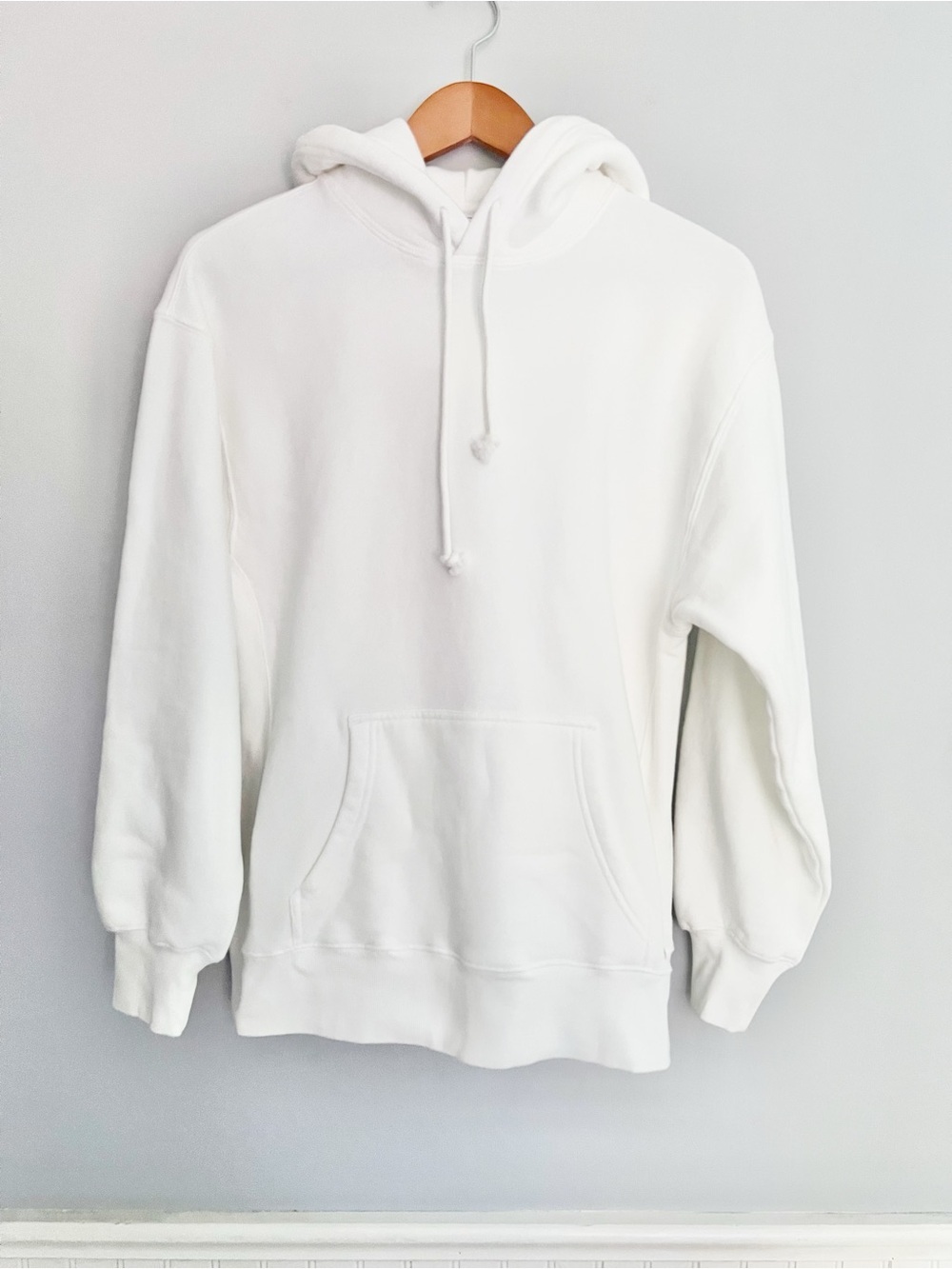 Aritzia TNA SweatFleece Boyfriend Fit White Hoodie Size XXS
